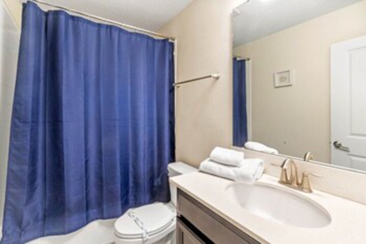 Room 130 of 216