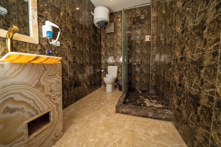 Room 20 of 26