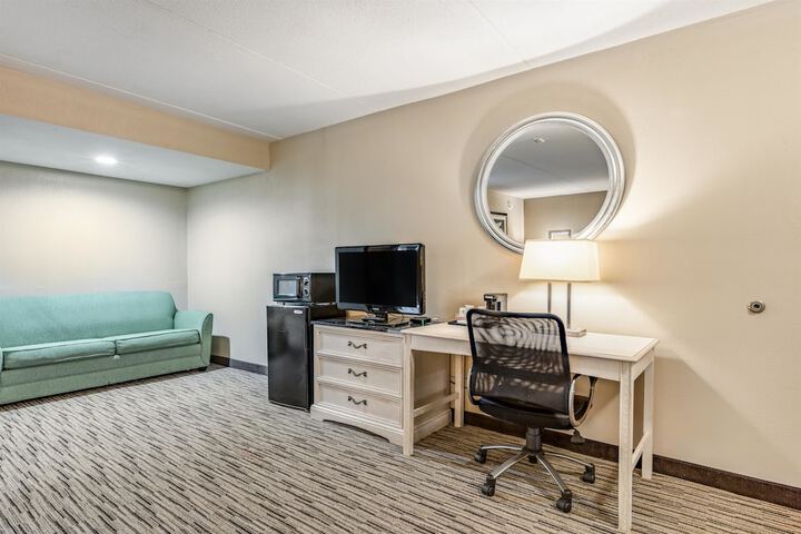 Room 5 of 24