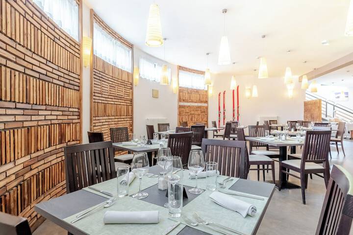 Dining Photos