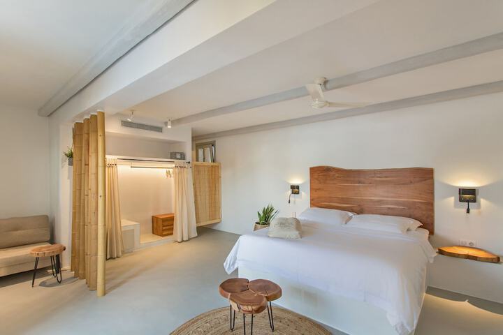 Room 45 of 138