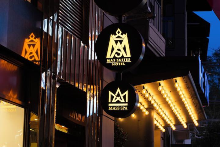 Hotel 143 of 149