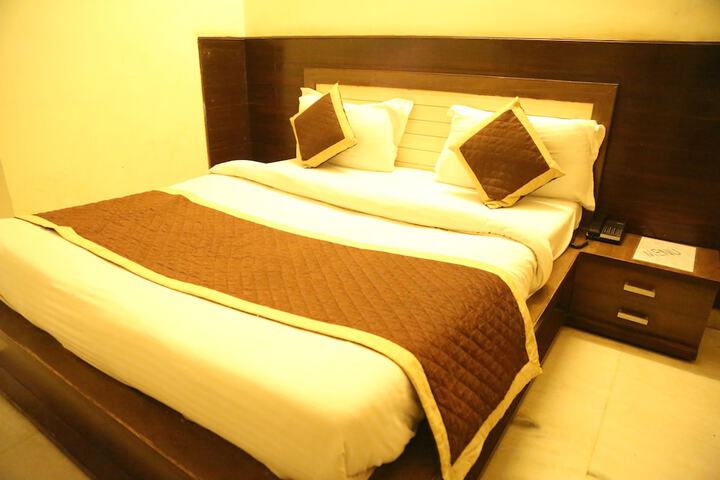 Room 5 of 35