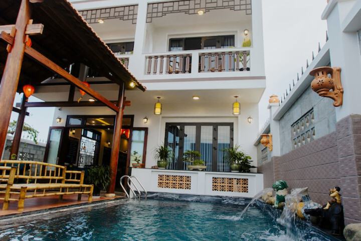 Home River Villa