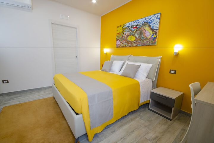 Room 7 of 19
