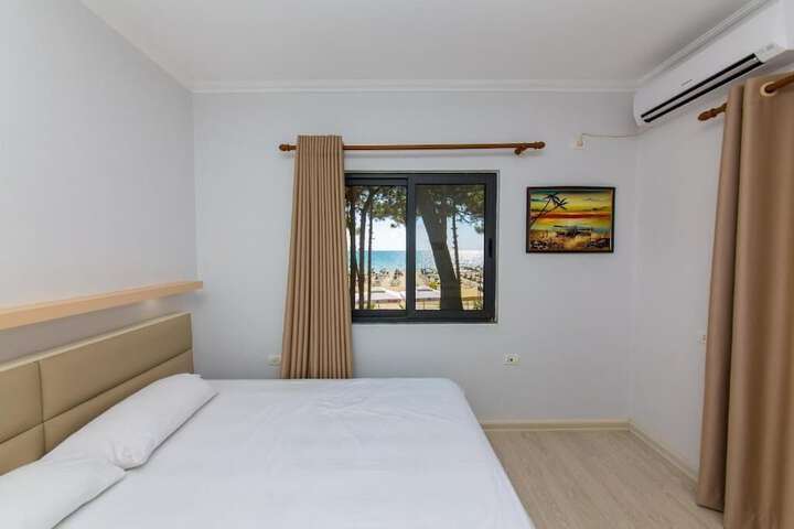 Room 18 of 51