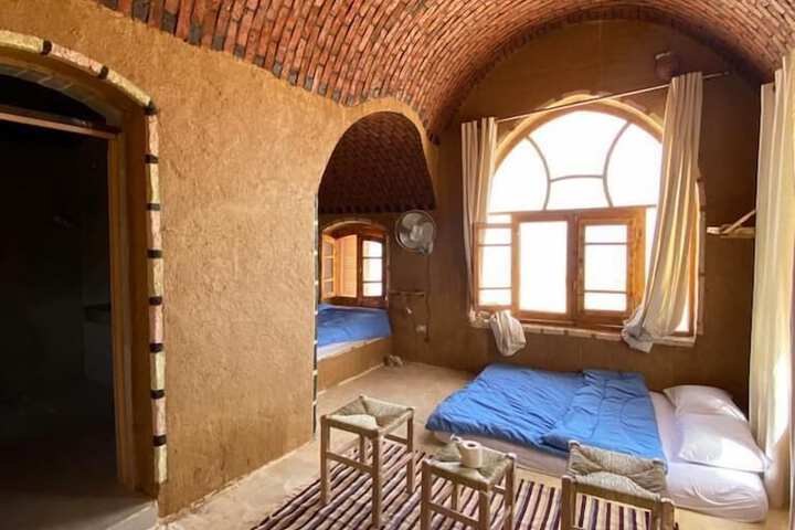 Room 4 of 14