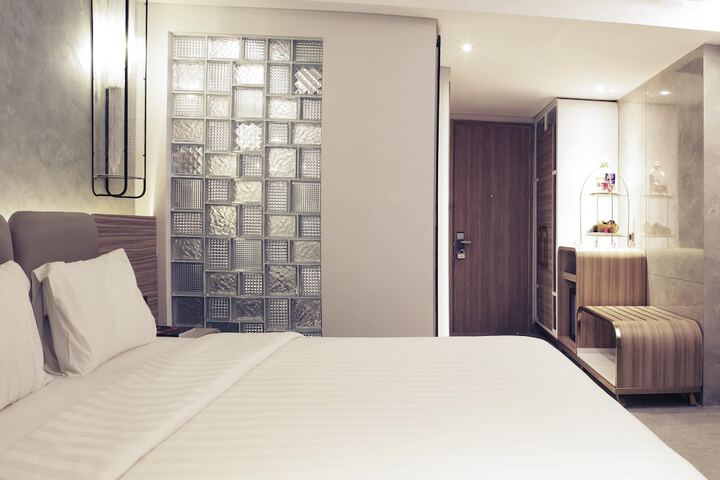 Room 7 of 52