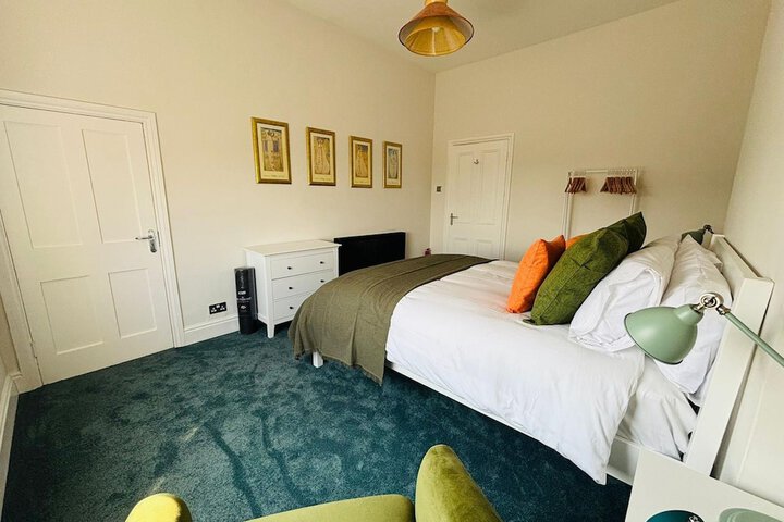 Room 12 of 49