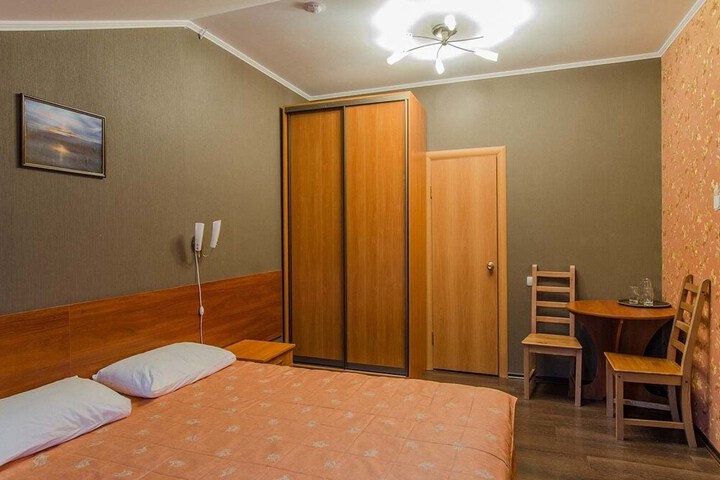 Room 16 of 43