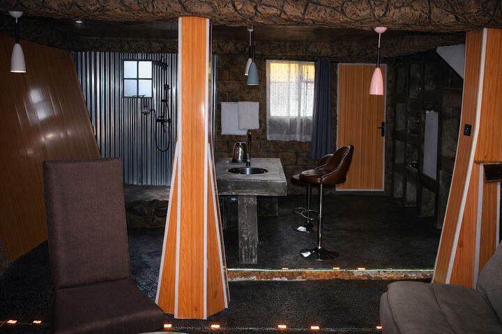 Room 44 of 93