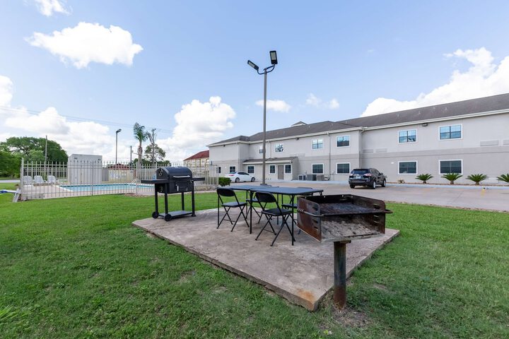 BBQ/picnic area