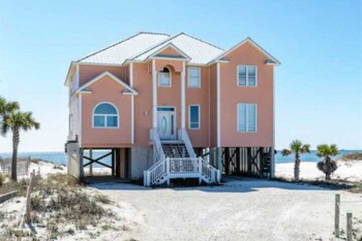 Mar Vista by Meyer Vacation Rentals in Gulf Shores, AL