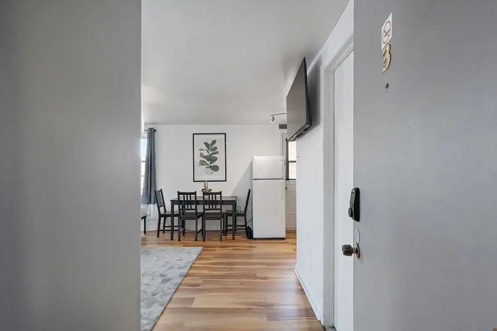 Room 12 of 17