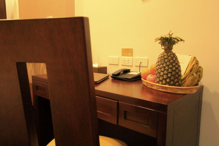 Room 30 of 74
