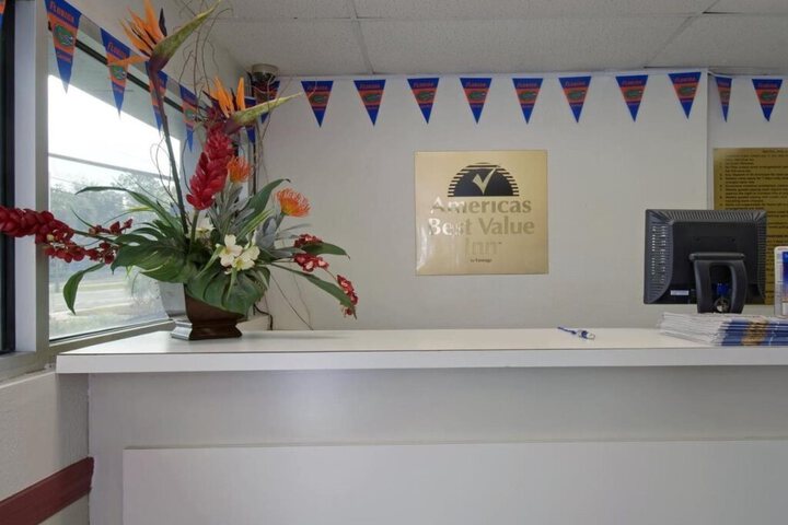AMERICAS BEST VALUE INN-UNIVERSITY OF FL