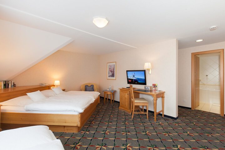 Room 20 of 140