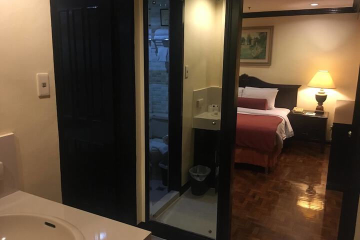 Room 18 of 47