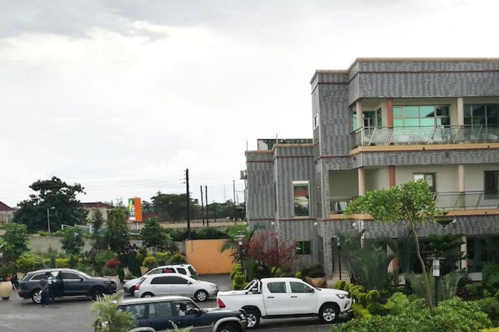 Golden Zambezi Lodge