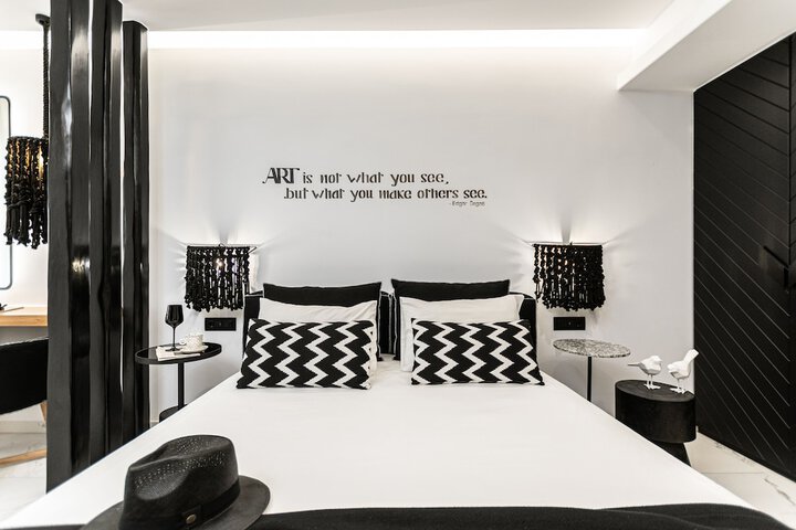 Room 29 of 168