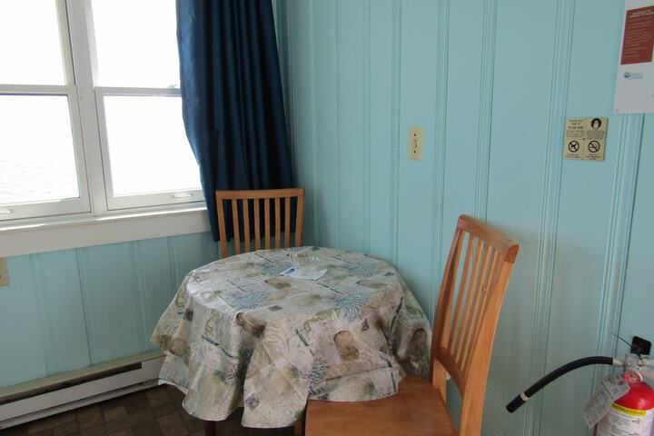 Room 63 of 219