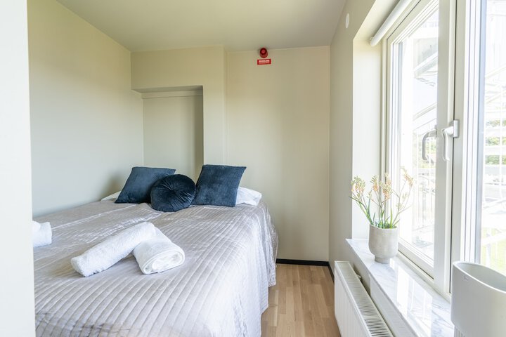 Room 57 of 146