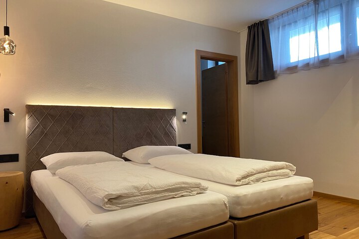 Room 39 of 108