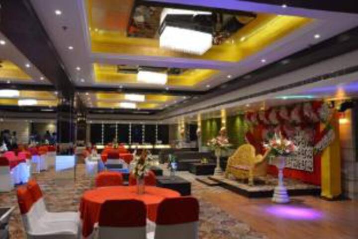 Red Apple Hotel