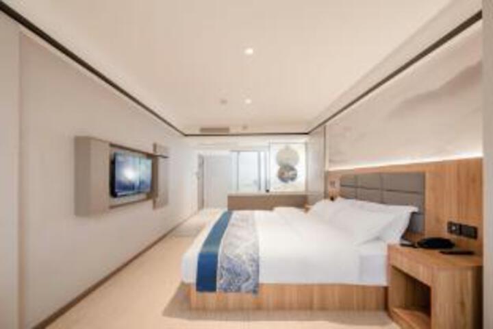 Room 22 of 23
