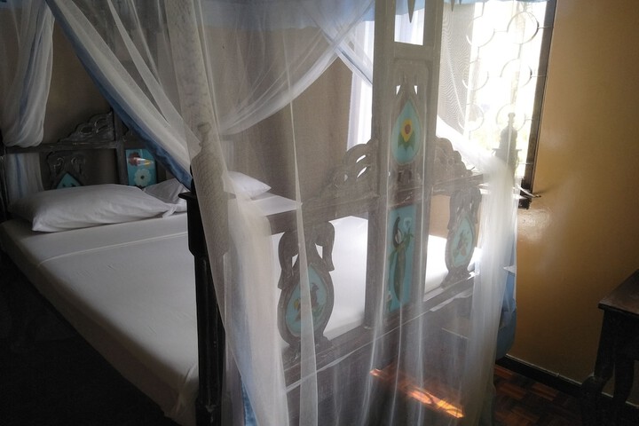 Room 12 of 13