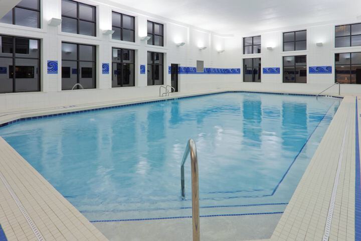 Pool 76 of 100