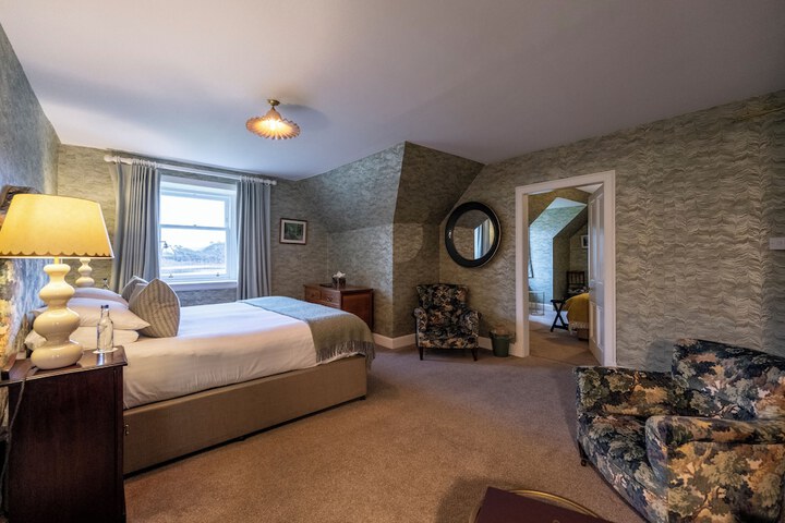 Room 18 of 52