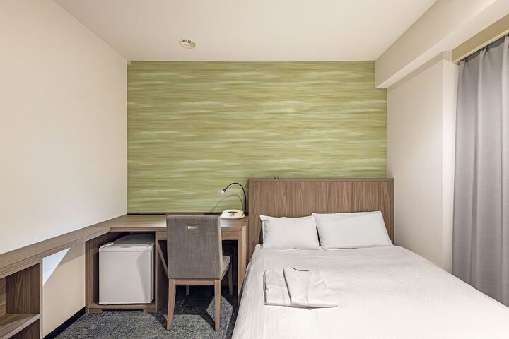 Room 32 of 120