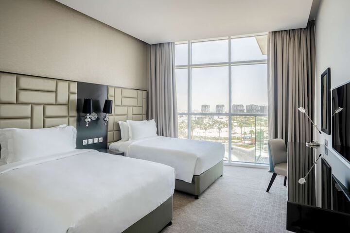 Room 10 of 199