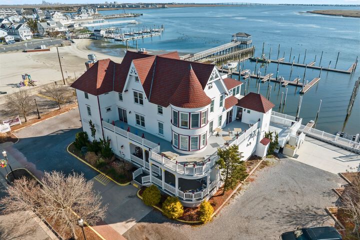 Tavern on the Bay Hotel & Marina in Somers Point, NJ