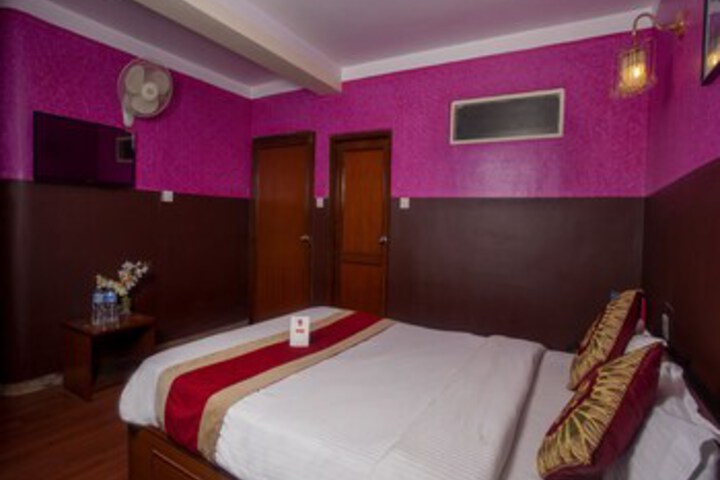 Room 18 of 21