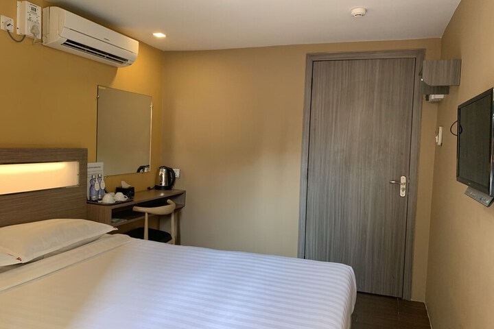 Room 12 of 58