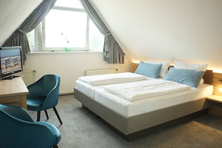 Room 15 of 72