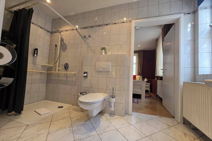 Room 14 of 39