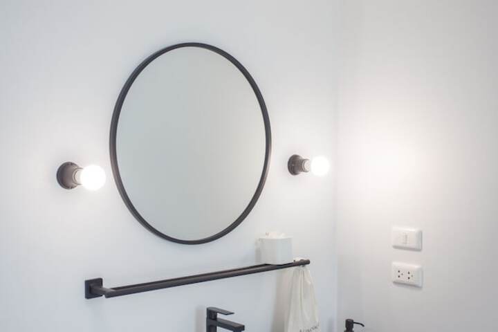 Room 42 of 58
