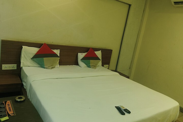 Room 16 of 17