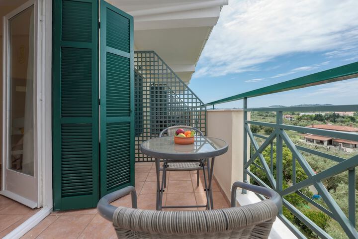 Terrace/Patio 26 of 38