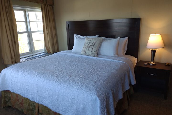 Room 6 of 49