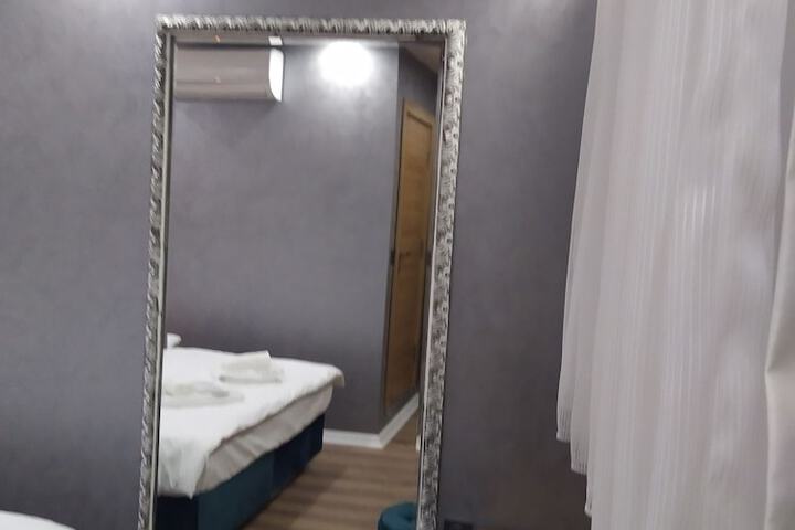 Room 70 of 111