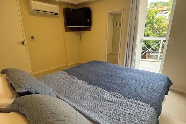 Room 25 of 60