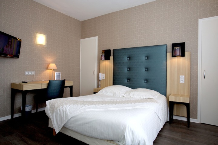Room 6 of 38