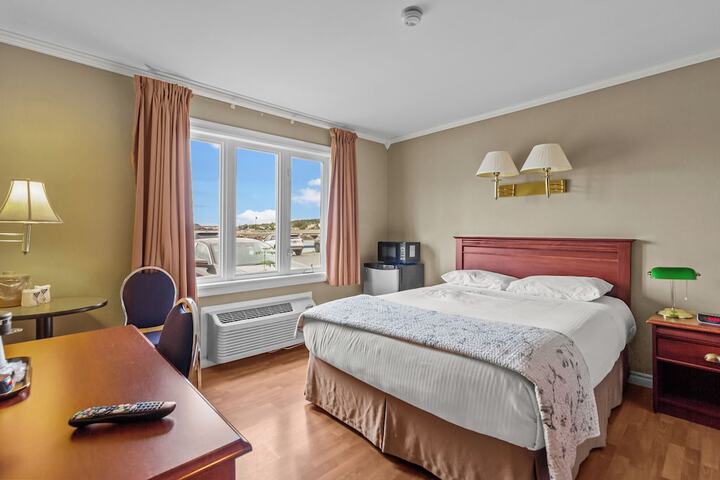 Room 8 of 49