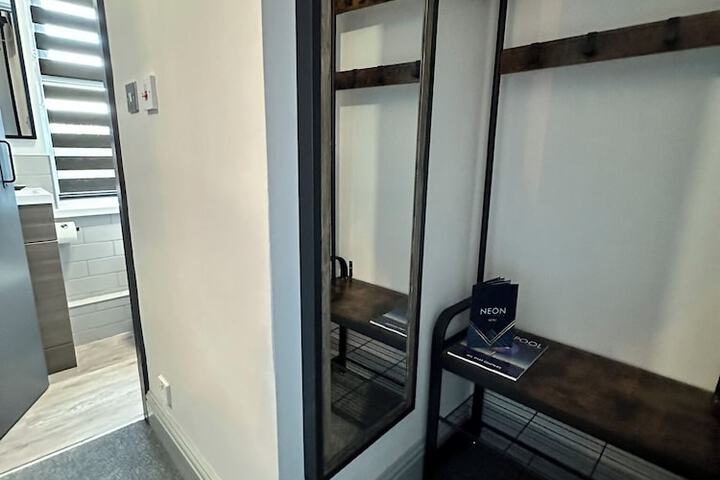 Room 13 of 31