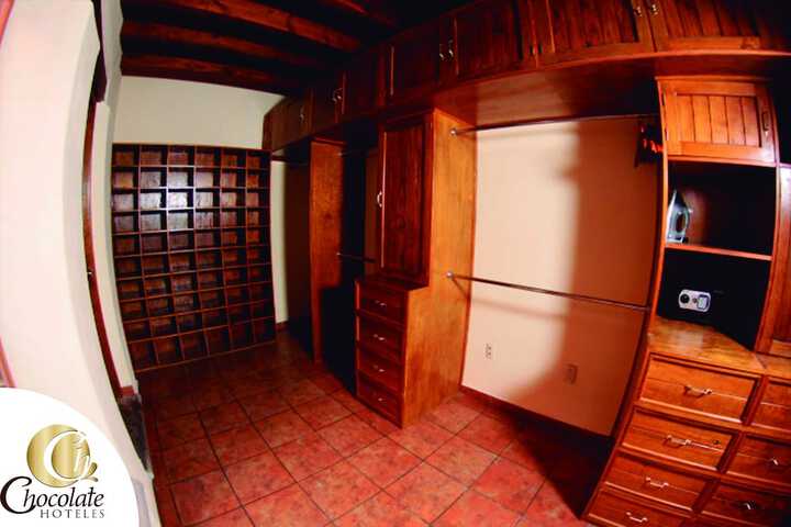 Room 7 of 137