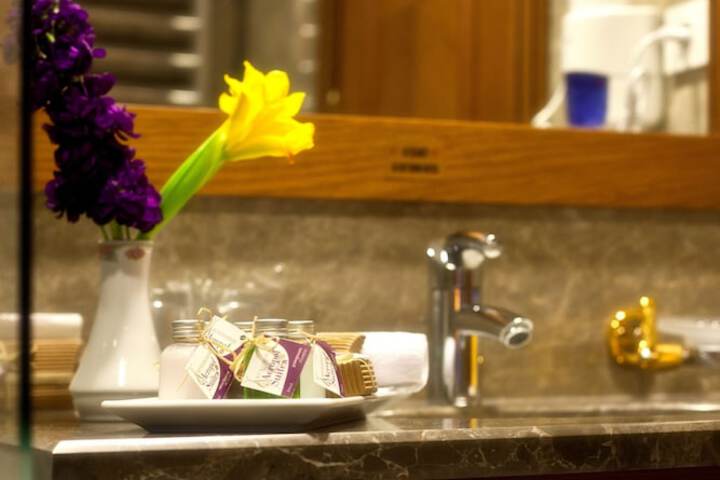 Clean Restrooms